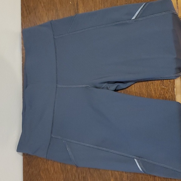 Lululemon Capri Leggings - Picture 9 of 13